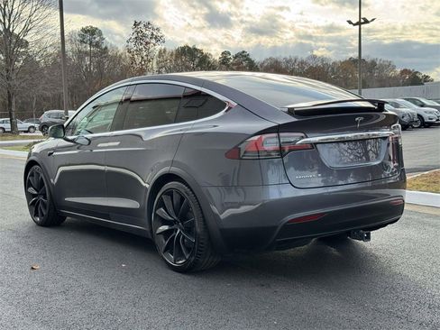 Used 2019 Tesla Model X 100D image 22