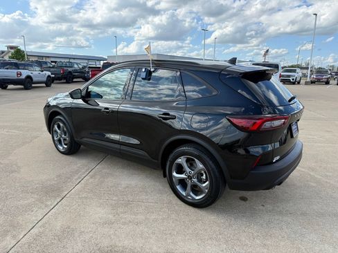 Certified 2025 Ford Escape ST-Line Select AWD/4WD image 7