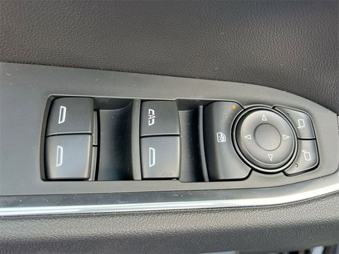 New 2025 GMC Sierra 1500 SLE w/ Max Trailering Package image 15