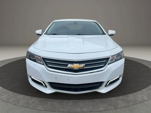 Used 2019 Chevrolet Impala LT image 2