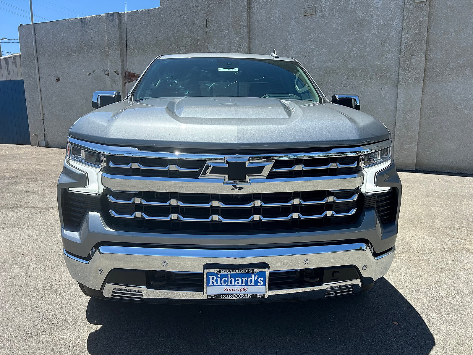 New 2026 Chevrolet Silverado 1500 LTZ w/ LTZ Premium Package AWD/4WD image 8