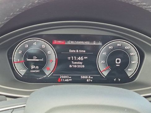Used 2023 Audi Q5 2.0T Prestige w/ Prestige Package AWD/4WD image 20