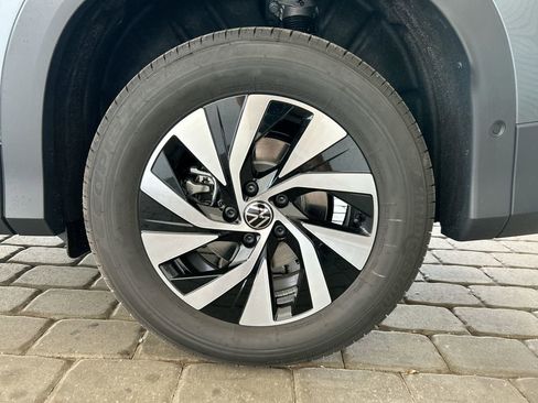 New 2026 Volkswagen Tiguan S FWD image 45