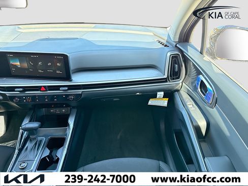 New 2026 Kia Sorento LX image 17