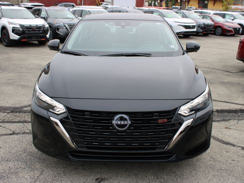Certified 2024 Nissan Sentra SR w/ SR Premium Package image 9
