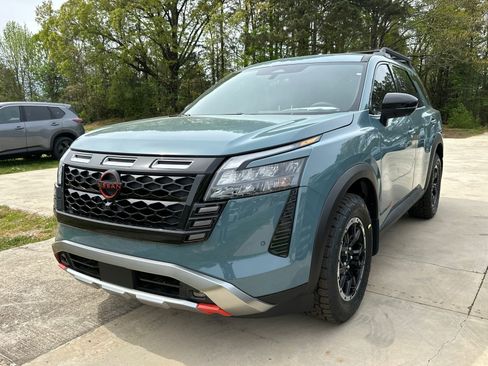 New 2026 Nissan Pathfinder Rock Creek image 1