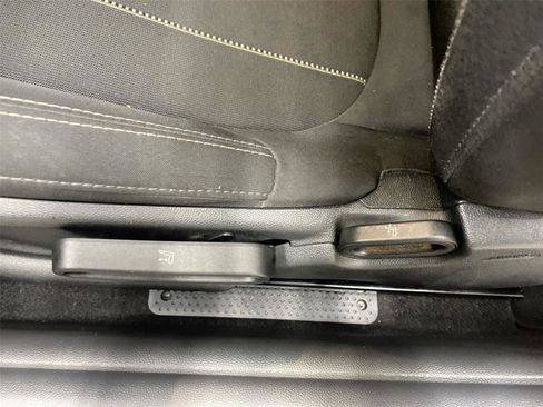 Used 2021 MINI Cooper S w/ 6.5" Touchscreen Package image 18