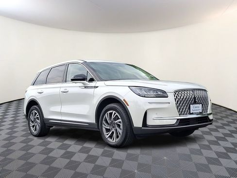 Certified 2023 Lincoln Corsair AWD w/ Equipment Group 101A image 1