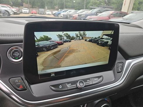 Used 2025 Chevrolet Blazer LT FWD image 22