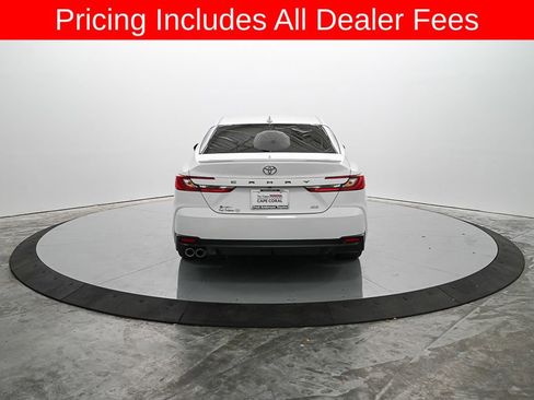 Used 2025 Toyota Camry SE FWD image 7
