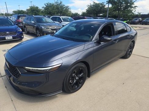 Used 2025 Honda Accord SE image 6