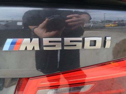 Used 2019 BMW M550i xDrive M550i xDrive Sedan 4D image 8