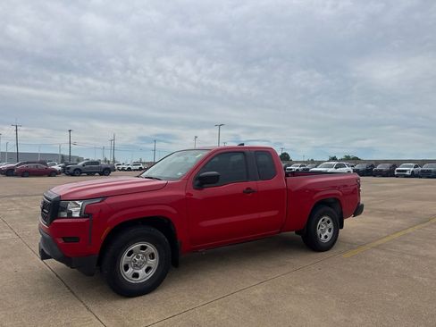 Used 2022 Nissan Frontier S w/ Technology Package RWD image 9