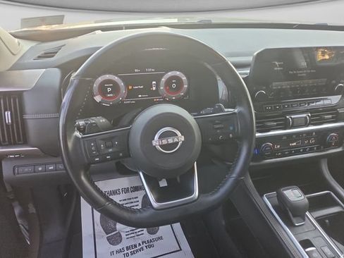 Used 2023 Nissan Pathfinder Platinum AWD/4WD image 28