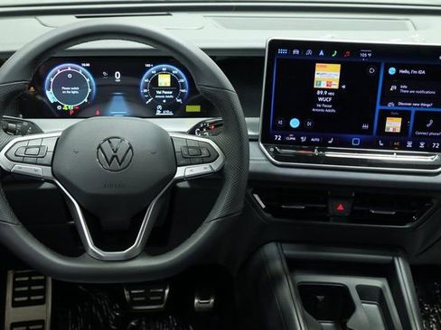 New 2026 Volkswagen Tiguan SE R-Line AWD/4WD image 13