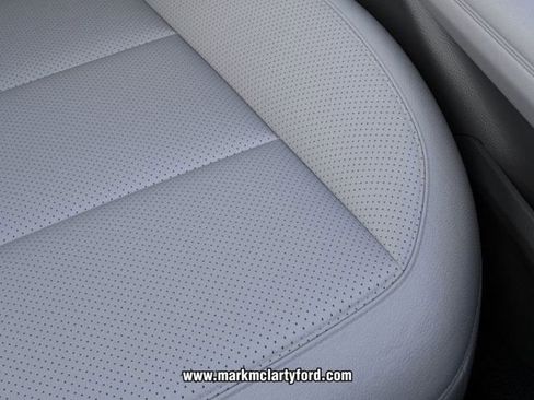 New 2026 Ford Explorer Platinum image 16