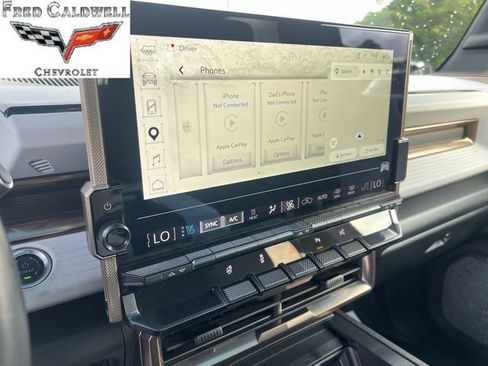Used 2025 GMC Hummer EV 3X w/ LPO, Cargo Utility Package AWD/4WD image 19