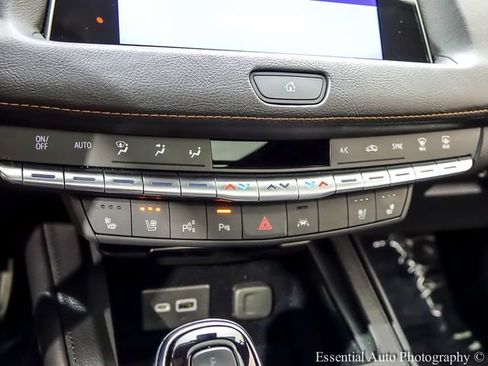 Certified 2022 Cadillac XT4 Sport FWD image 18
