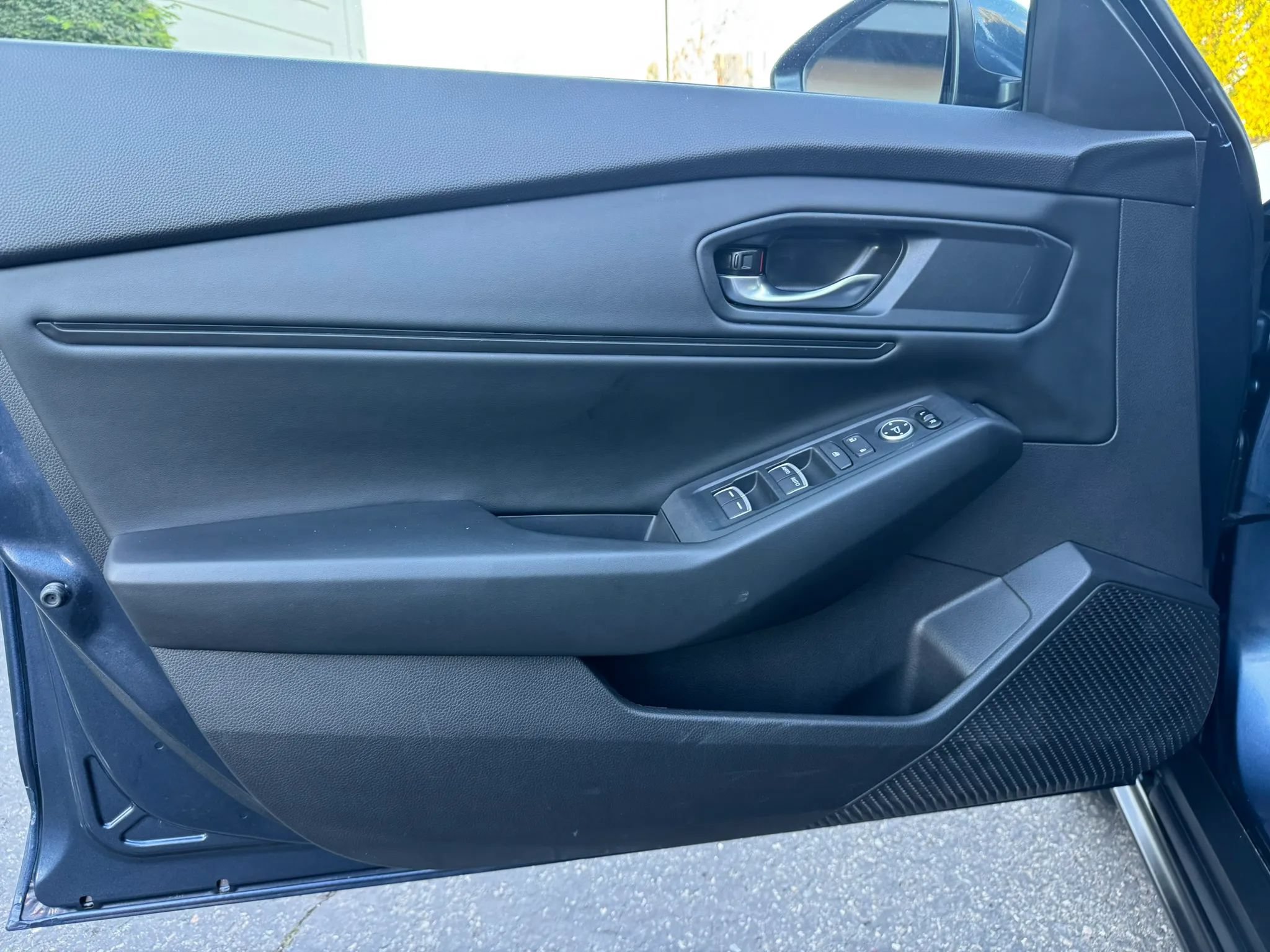 Used 2023 Honda Accord EX image 41