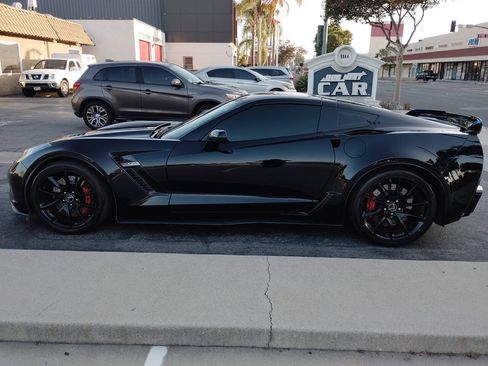 Used 2016 Chevrolet Corvette Z06 w/ 3LZ Preferred Equipment Group RWD image 25