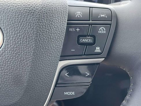 Used 2026 Toyota Camry XLE FWD image 19