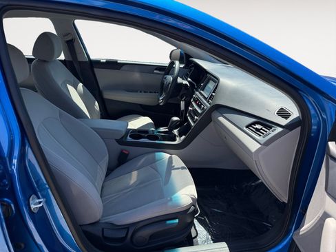 Used 2018 Hyundai Sonata SE FWD image 18