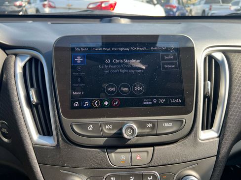 Used 2024 Chevrolet Malibu LT image 24