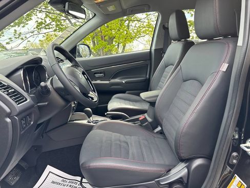 Used 2024 Mitsubishi Outlander Sport SE AWD/4WD image 11