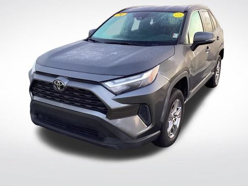 Used 2024 Toyota RAV4 XLE w/ Weather Package AWD/4WD image 5