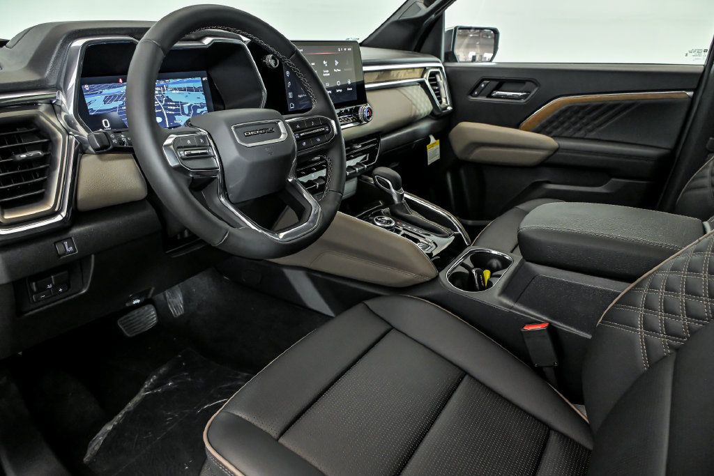 New 2026 GMC Canyon Denali AWD/4WD image 13