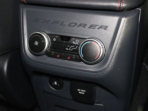 Used 2025 Ford Explorer ST AWD/4WD image 18