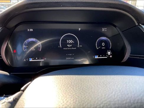 Used 2022 Jeep Grand Cherokee L Limited w/ Luxury Tech Group II image 10