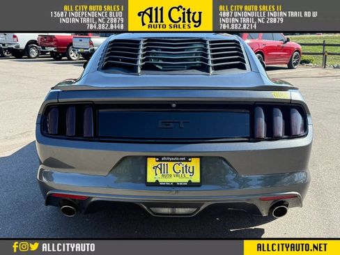 Used 2015 Ford Mustang GT RWD image 6