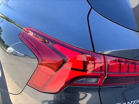 Used 2022 Hyundai Santa Fe Limited FWD image 25