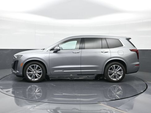 Certified 2024 Cadillac XT6 Premium Luxury FWD image 5