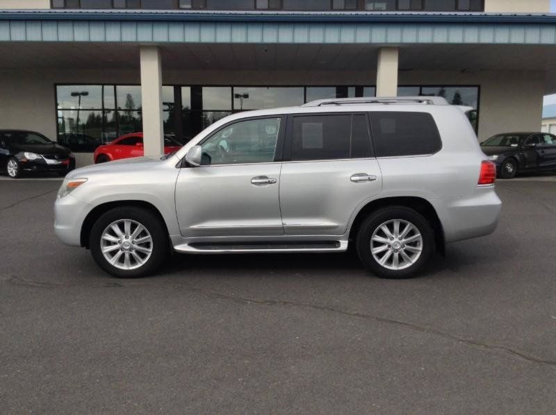Used 2009 Lexus LX 570 4WD image 2