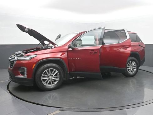 Used 2022 Chevrolet Traverse LT AWD/4WD image 54