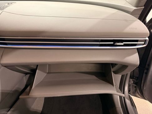 Used 2025 Hyundai Elantra SEL image 28