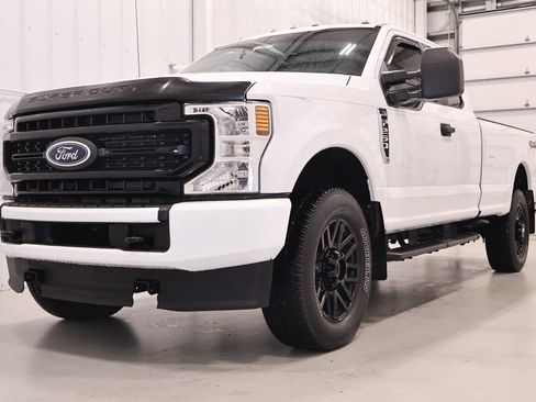 Used 2021 Ford F250 XL w/ STX Appearance Package AWD/4WD image 6