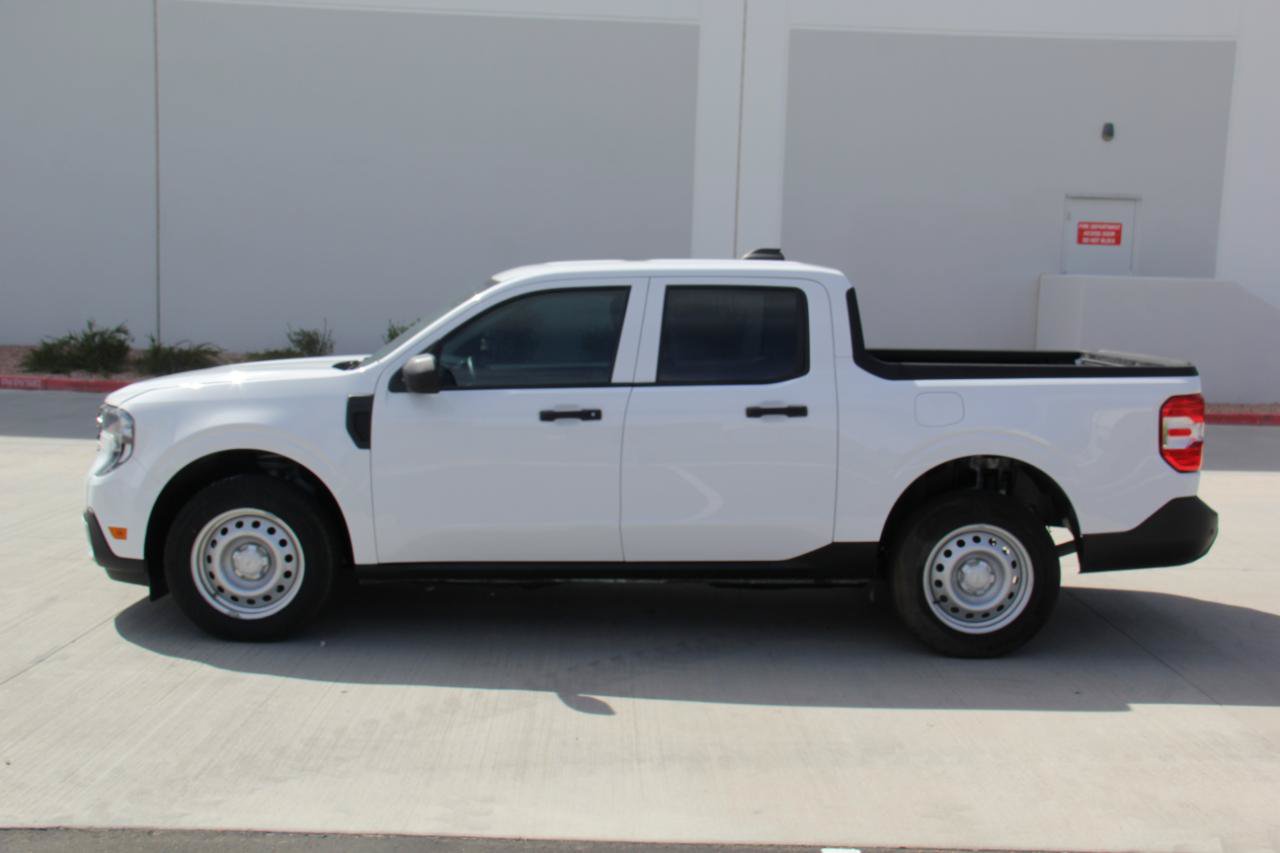 Used 2025 Ford Maverick XL w/ Equipment Group 102A AWD/4WD image 8