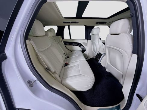 New 2026 Land Rover Range Rover SE image 24
