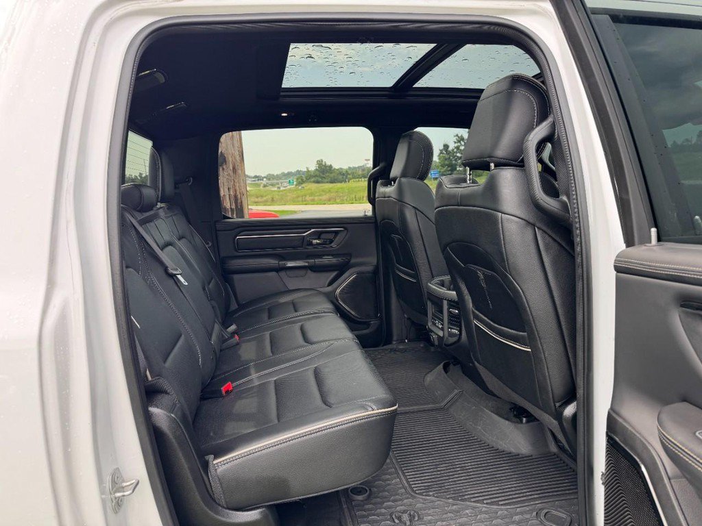 Used 2023 RAM 1500 Limited AWD/4WD image 12