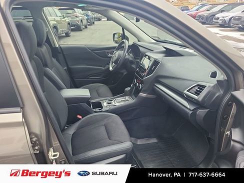 Used 2020 Subaru Forester Premium image 16
