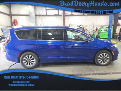 Used 2021 Chrysler Pacifica Touring-L