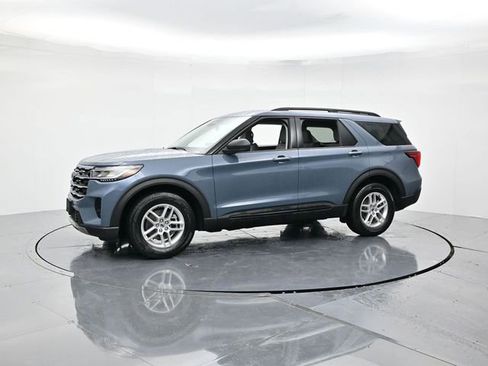 New 2026 Ford Explorer Active w/ Active Comfort Package image 6