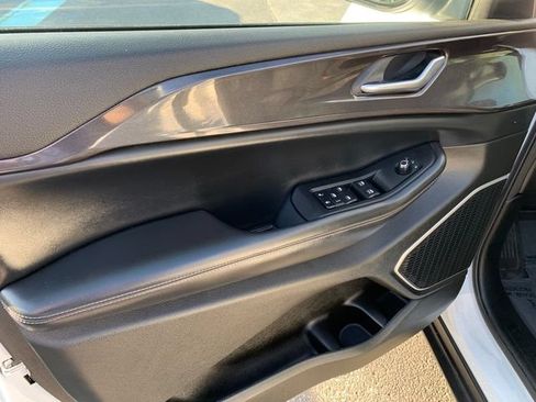 Certified 2022 Jeep Grand Cherokee L Laredo w/ Luxury Tech Group I AWD/4WD image 19