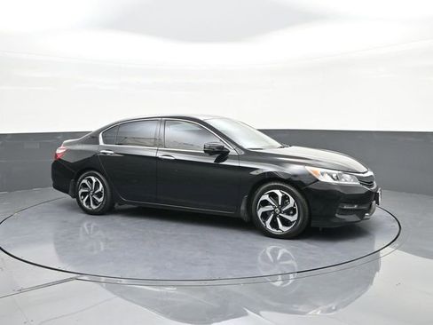 Used 2017 Honda Accord EX-L image 17