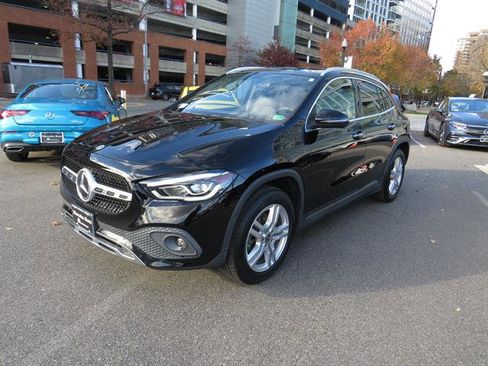 Used 2021 Mercedes-Benz GLA 250 4MATIC image 1