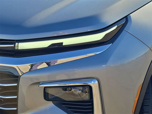 New 2026 Chevrolet Traverse LT image 32