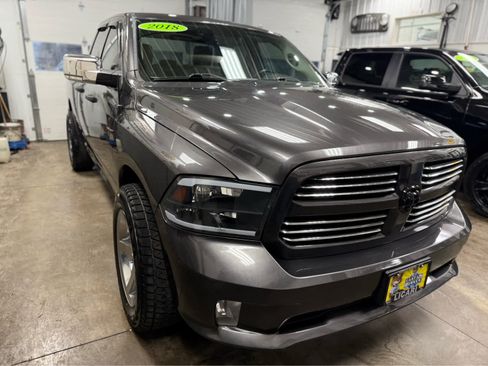 Used 2018 RAM 1500 Express w/ Express Value Package image 3